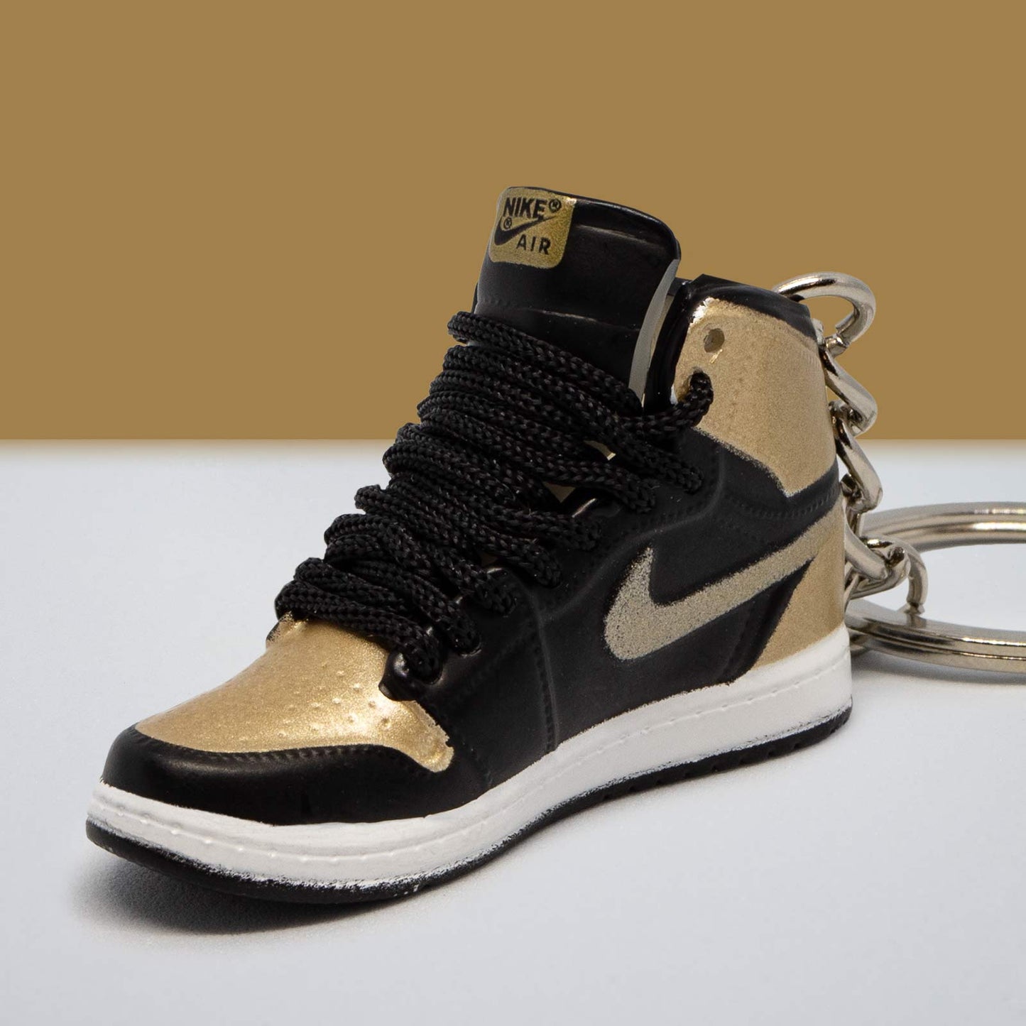Nike Jordan dore