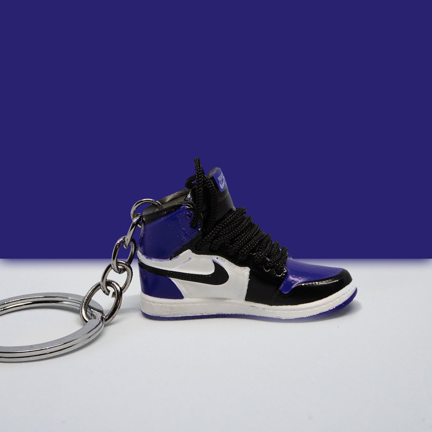 Nike Jordan violet